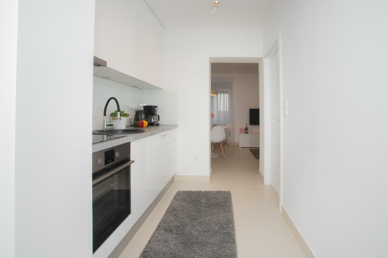Apartment Luni Primošten Exteriér fotografie